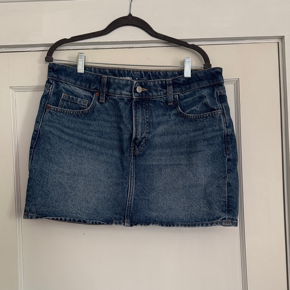 Old Navy Mid-Rise Denim Mini Skirt